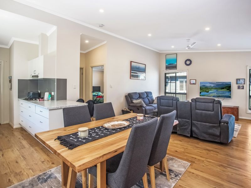 Modern Comfortable Home!