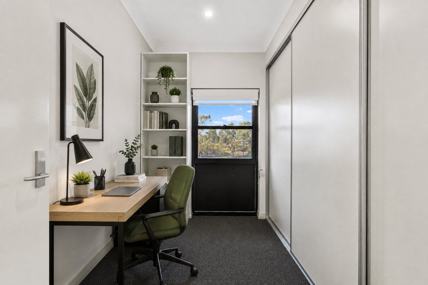 Low-maintenance two-bedroom apartment in well-connected community