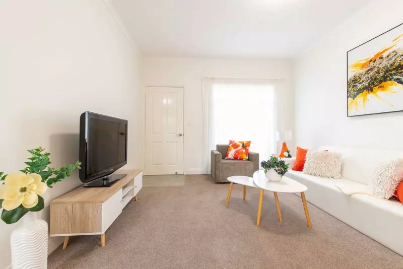 Lovely property with a breath taking view of Rose Garden