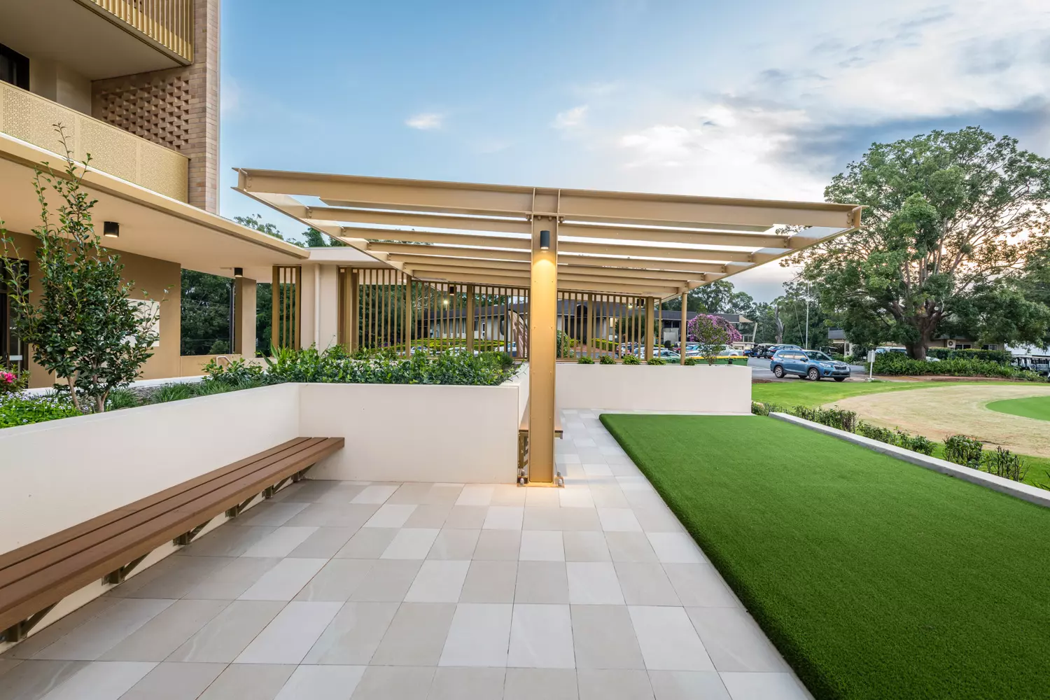 Your choice of stunning views or courtyard charm - Type B