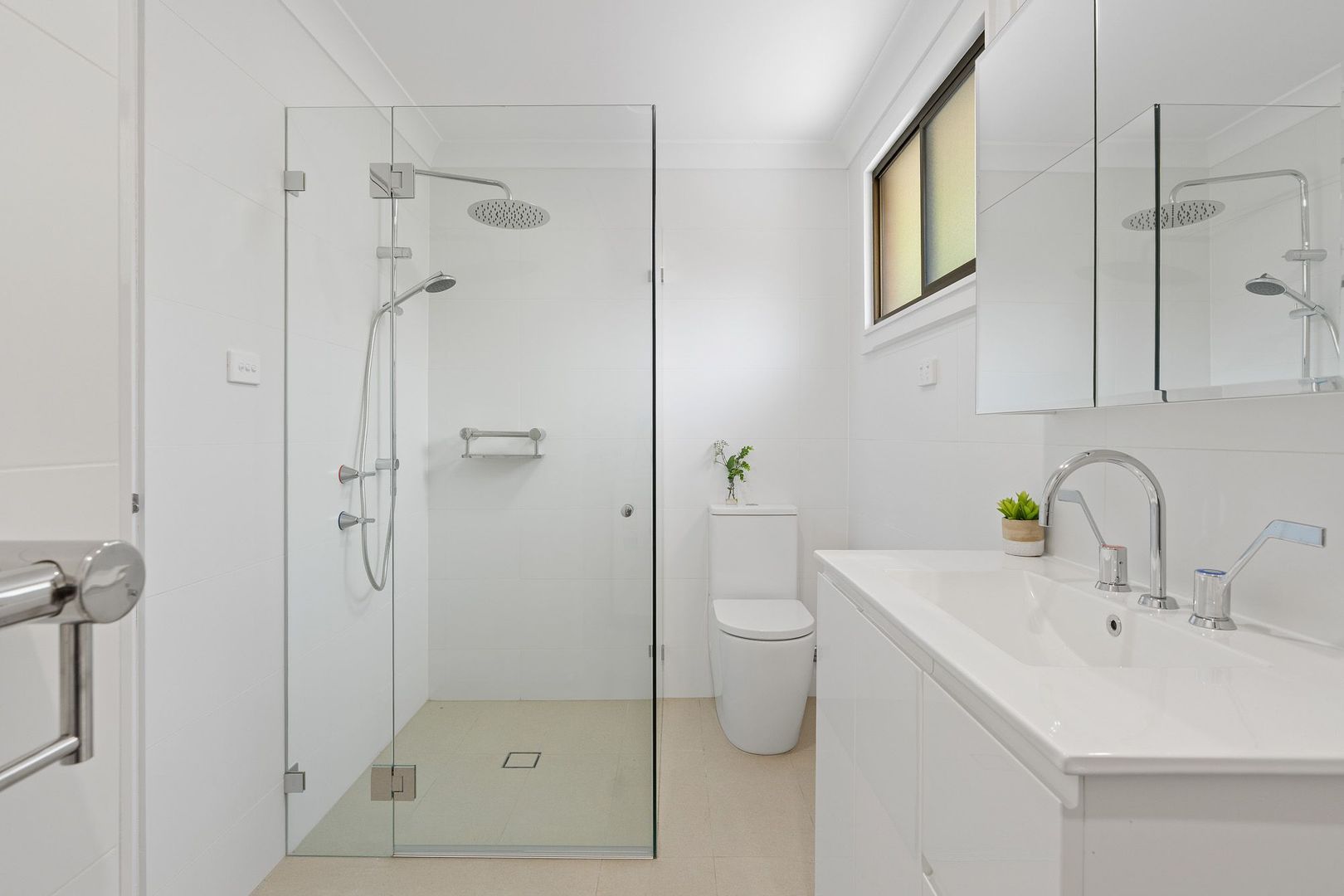 Spacious 2 Bedroom Home in a secluded setting