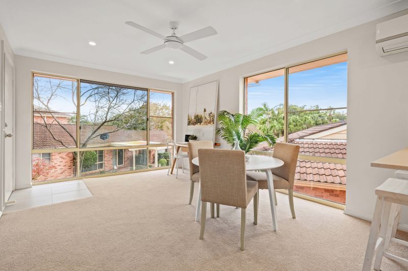 Spacious home just steps away from village amenities and Erina Fair