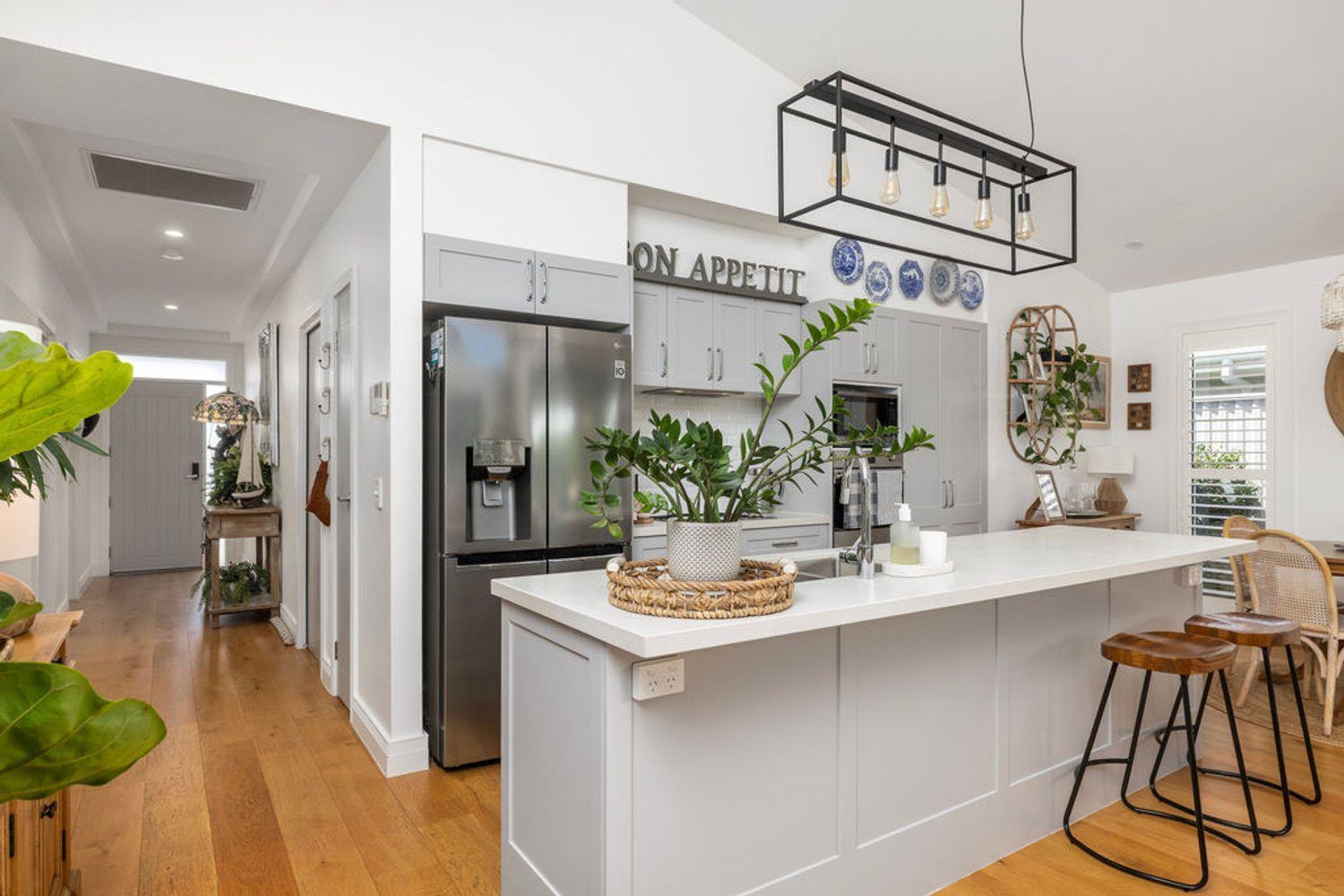 Premium Comfort and Style in a Superior Central Location