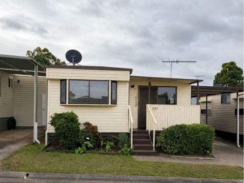 Charming Living in a Lifestyle Community!
