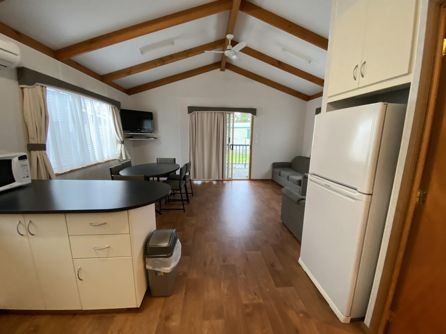 Portland Tourist Park - Pre-Loved Home