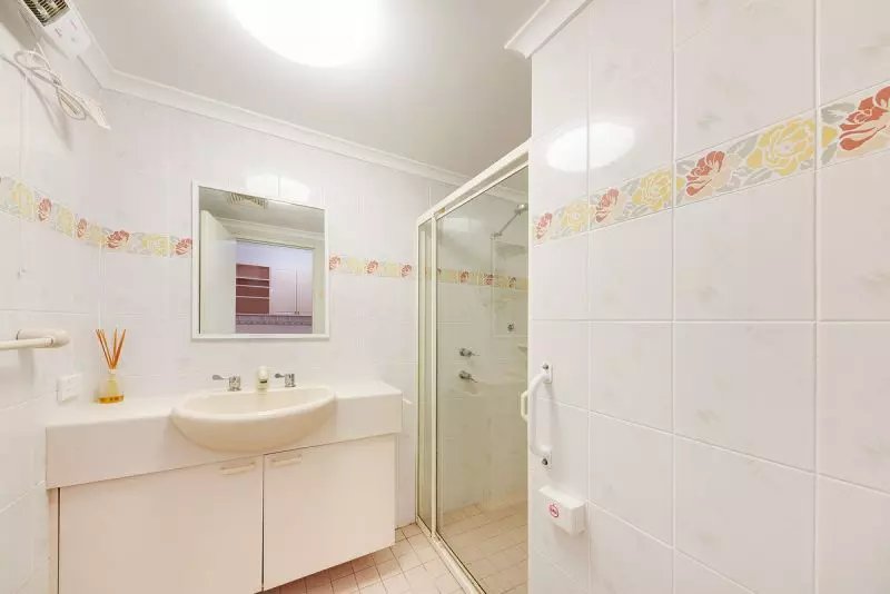 Beautiful 1 Bedroom unit on the 1st floor