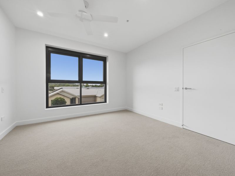 Elegant Apartment with Sunlit Balcony with this 'Finch Design'
