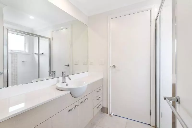 DEPOSIT TAKEN - Ground floor unit with bay views!