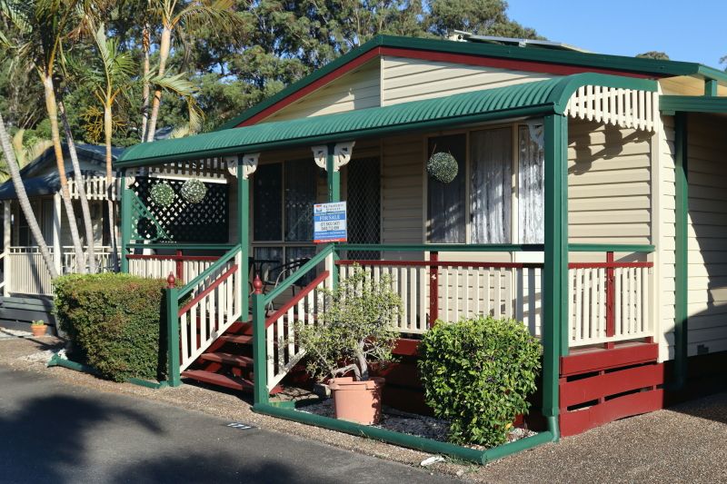 The Palms Village - Over 50’s pet friendly Lifestyle Village