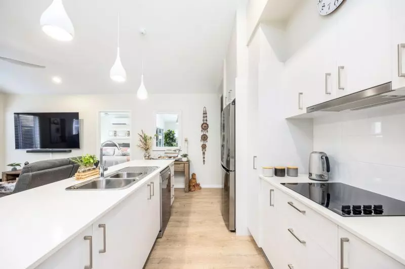 Stylish Corner Home – Extended Private Alfresco