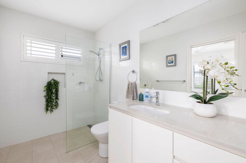 Discover Luxury Living in a Prime Location!