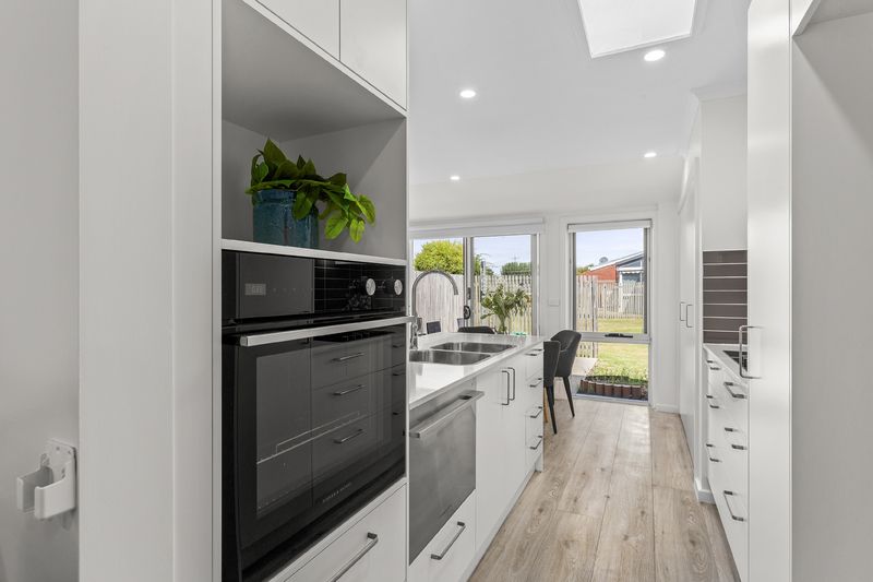 Modern Light-Filled Unit with Study and Stylish Finishes