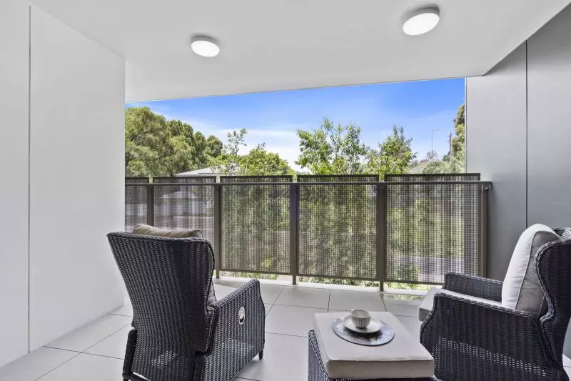 Modern ground-floor two-bedroom apartment with terrace