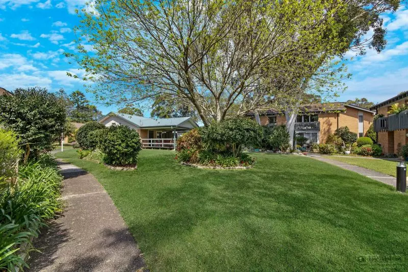 Spacious ground floor 2 bedroom unit