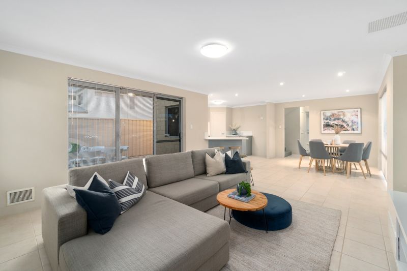 Beachside and Coastal Retreat Living!