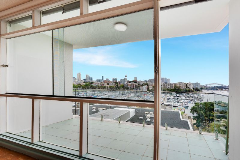 LIGHT FILLED BLANK CANVAS READY FOR A FULL RE-INTERPRETATION