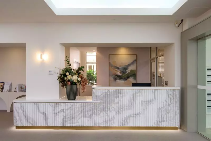 Stylish west-facing two-bedroom apartment!