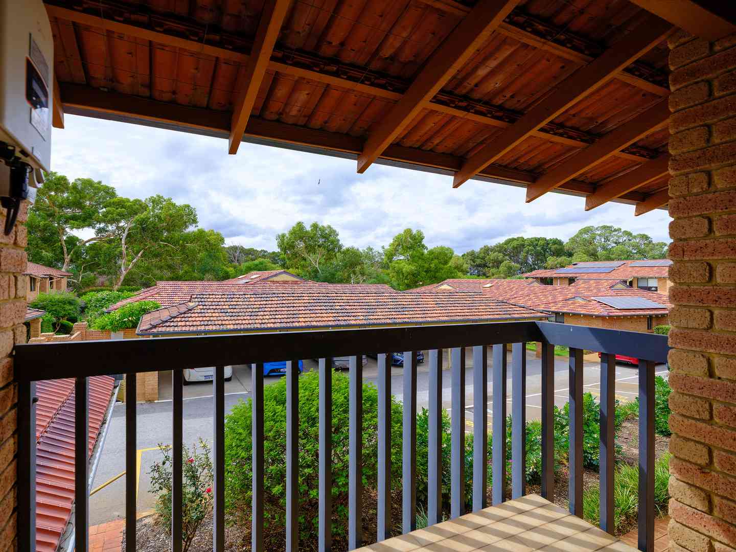 Secure studio apartment in the heart of the clubhouse