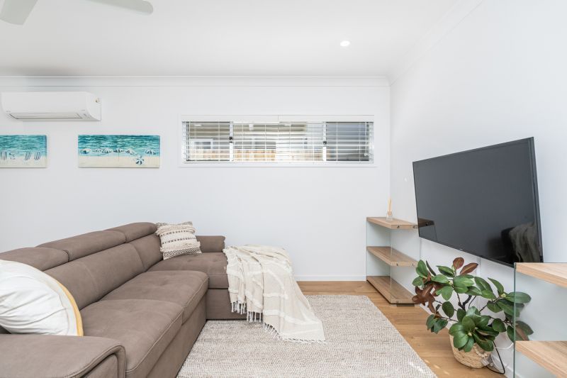 Bright and Spacious Living!