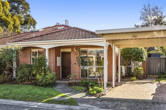 Large 2-bedroom plus study villa