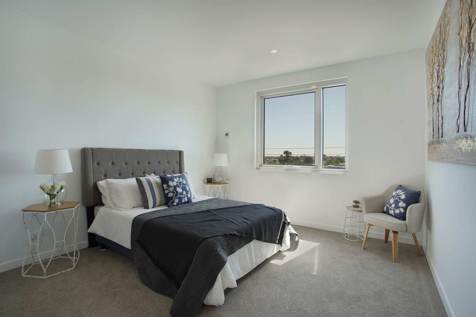 301, Light, Space and Stunning City Views!