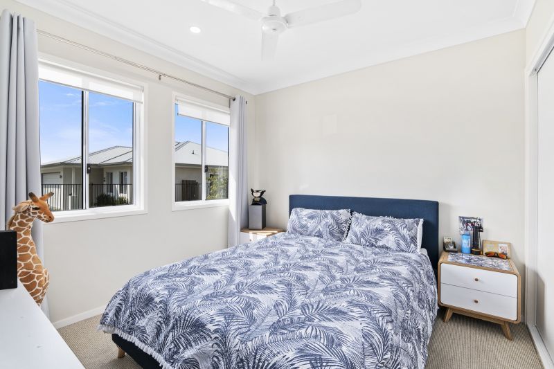 Tranquil Living, Spacious Backyard