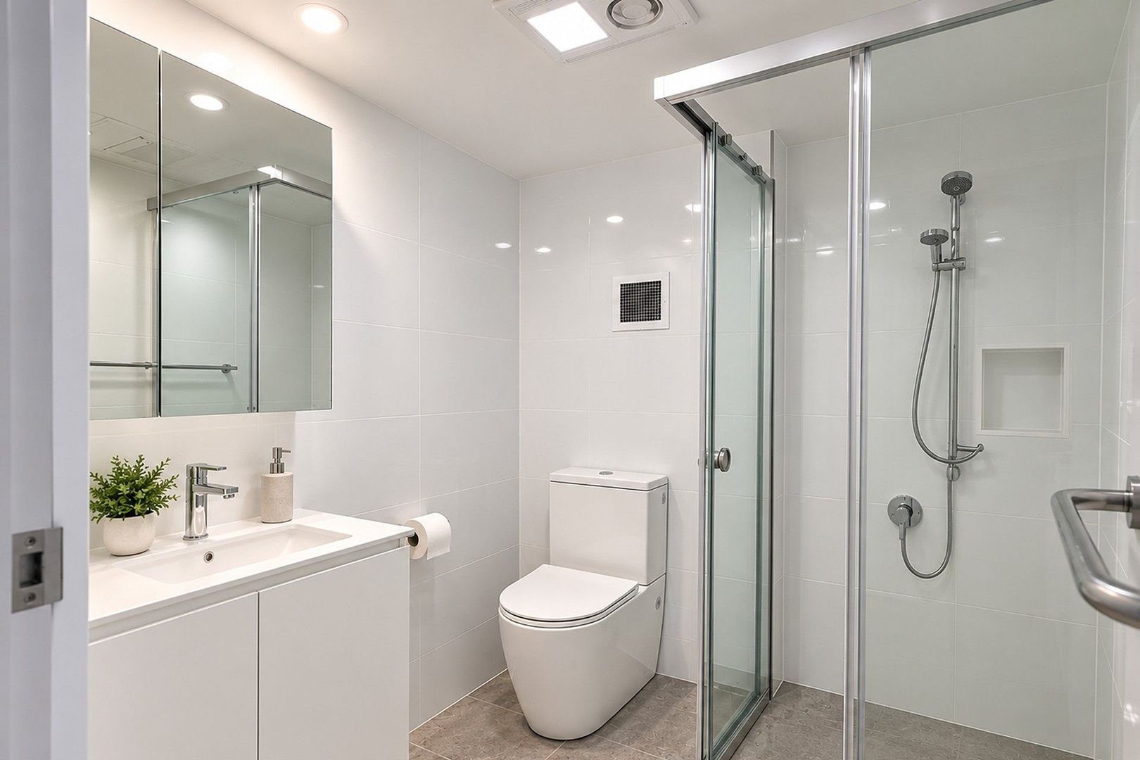 Studio apartment with private balcony