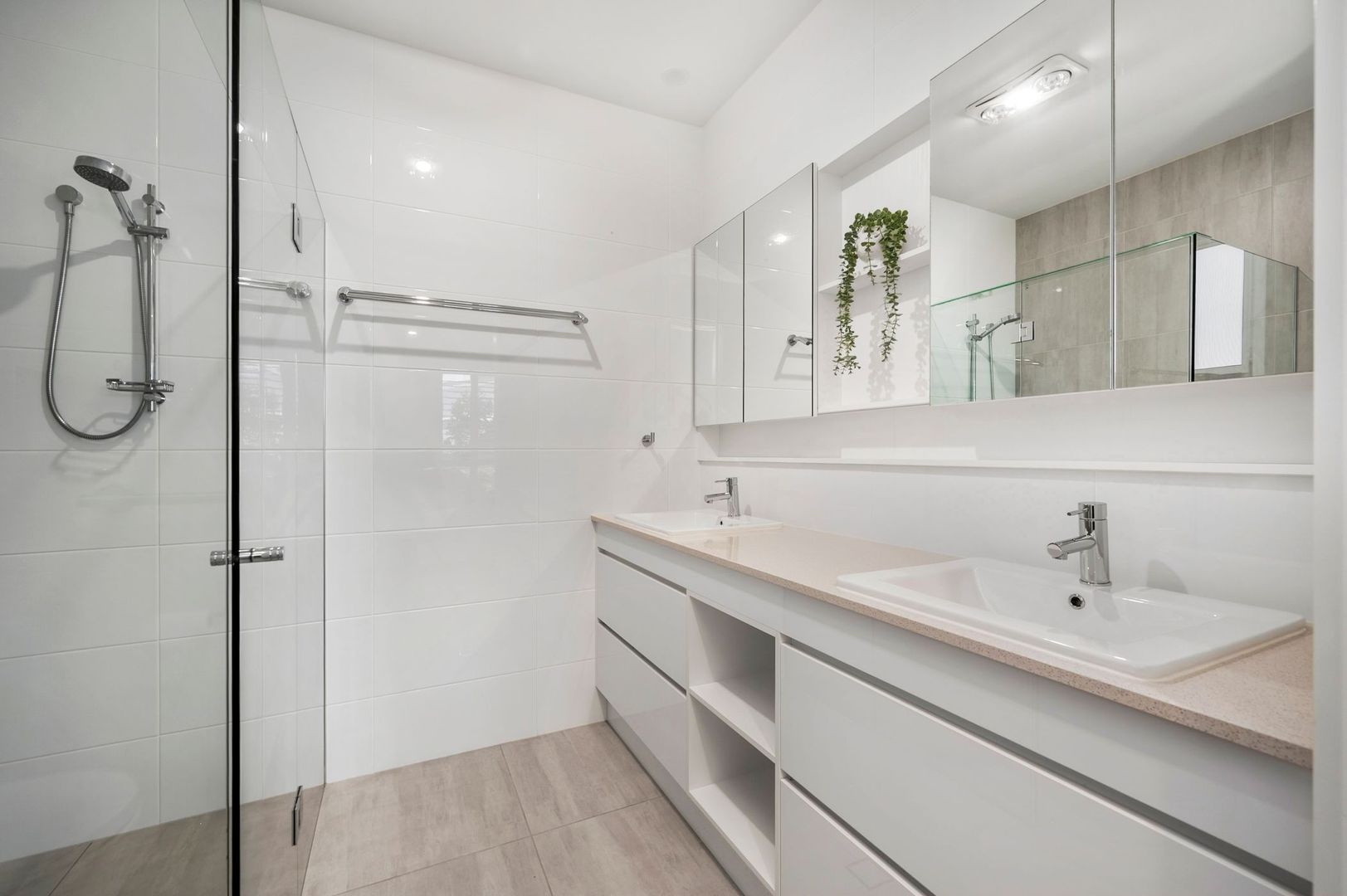 Relaxed Coastal Retirement Living – Comfort, Community & Convenience