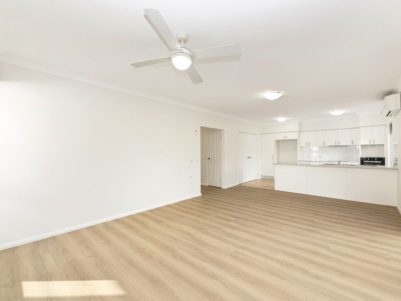 Bright Villa with Private Garden and Covered Alfresco