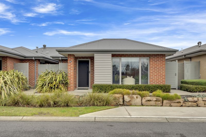 81/5 Harmony Chase, Clyde North