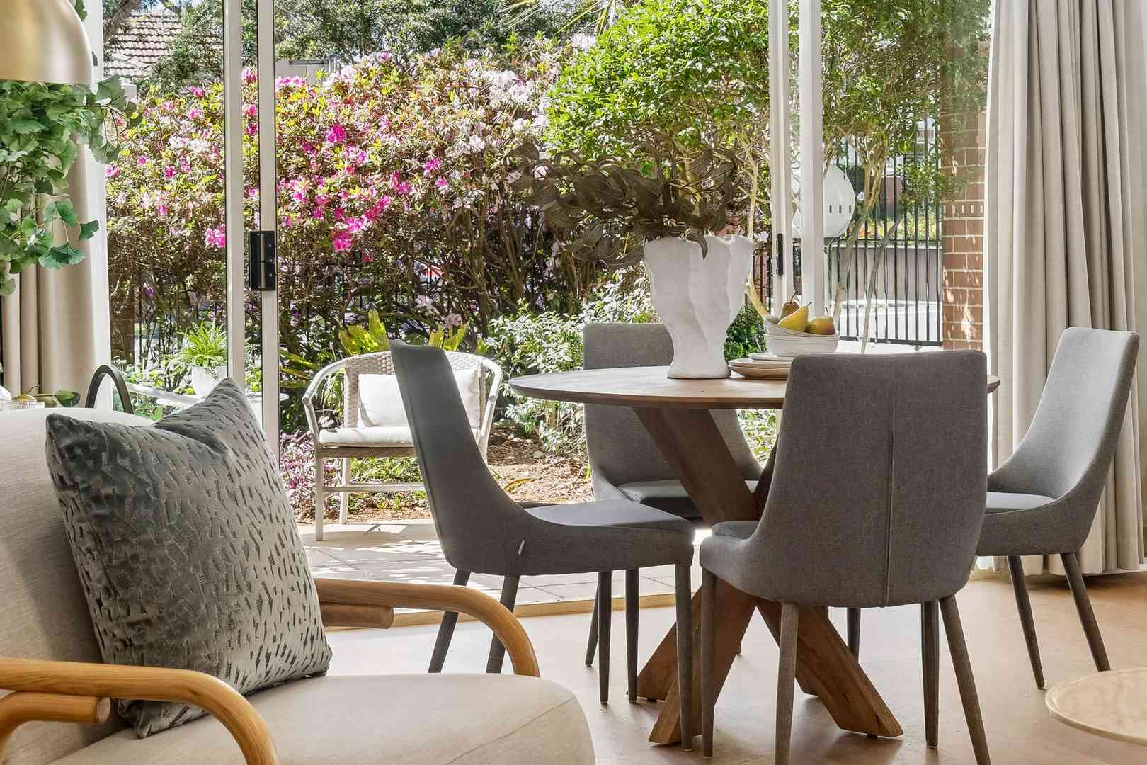 Ground Floor Apartment - Unique Leasehold Listing!