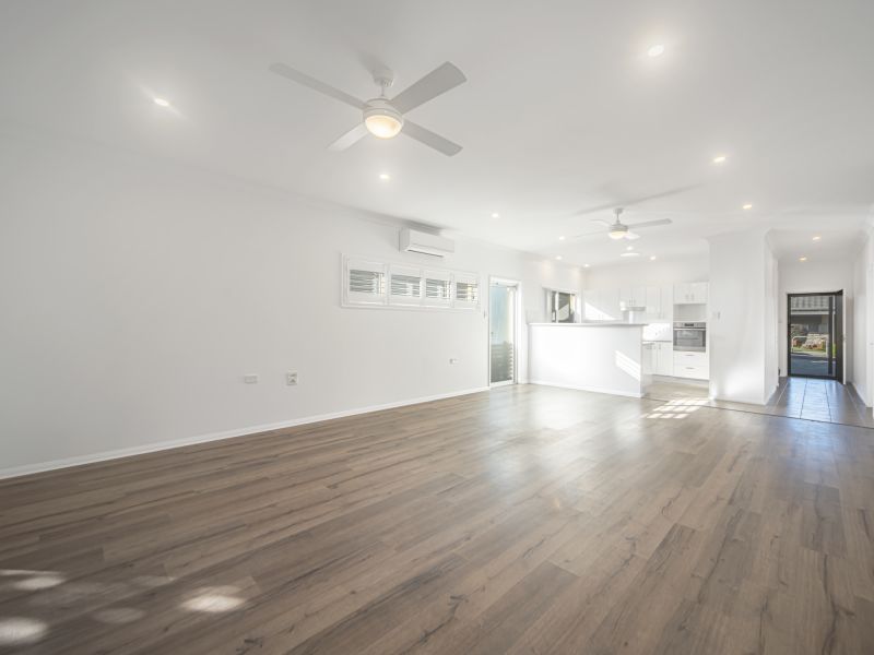 Last Villa Available Close To Community Centre