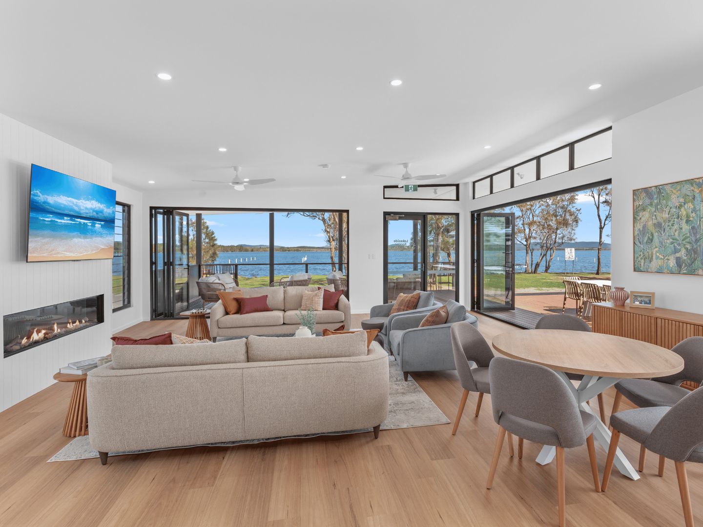Lakeside Forster Village: The Drift