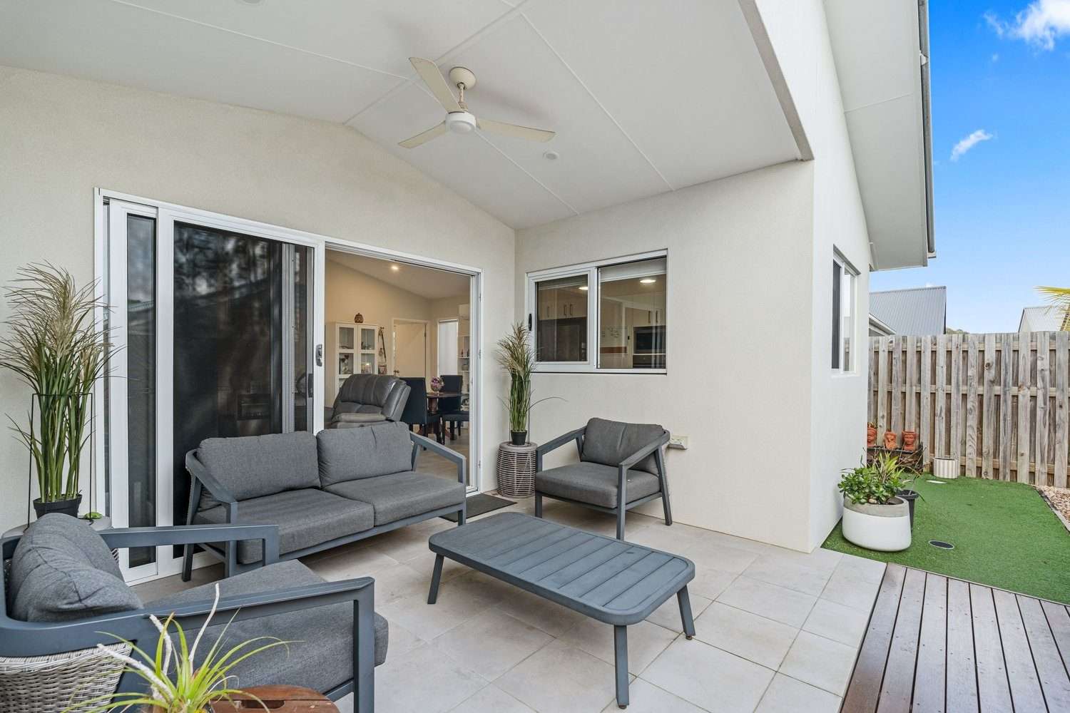 Stylish Living, Flexible Space