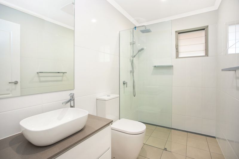 Impressive two-storey lakefront home