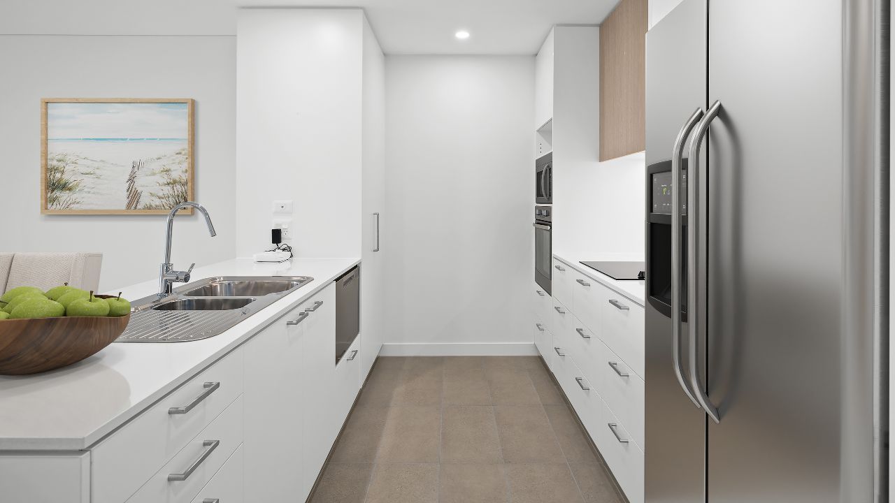 Top-Floor Apartment with Stunning Views of the Glasshouse Mountains