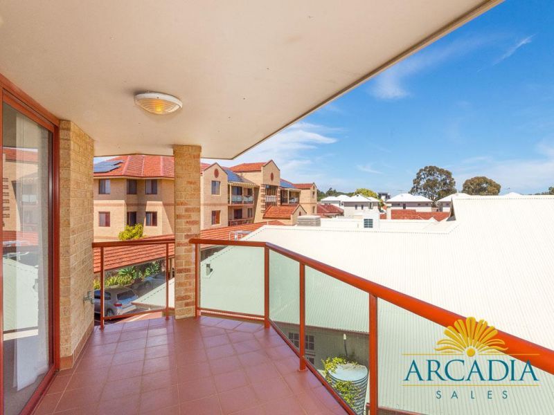 ARCADIA WATERS BICTION - This One Has The WOW Factor...