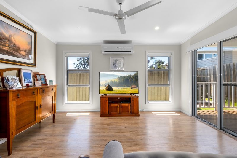 Bright Modern Home with Space for Relaxed Living