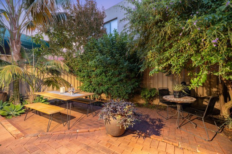 UNDER OFFER!