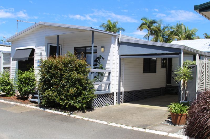 The Palms Village - Over 50’s pet friendly lifestyle village