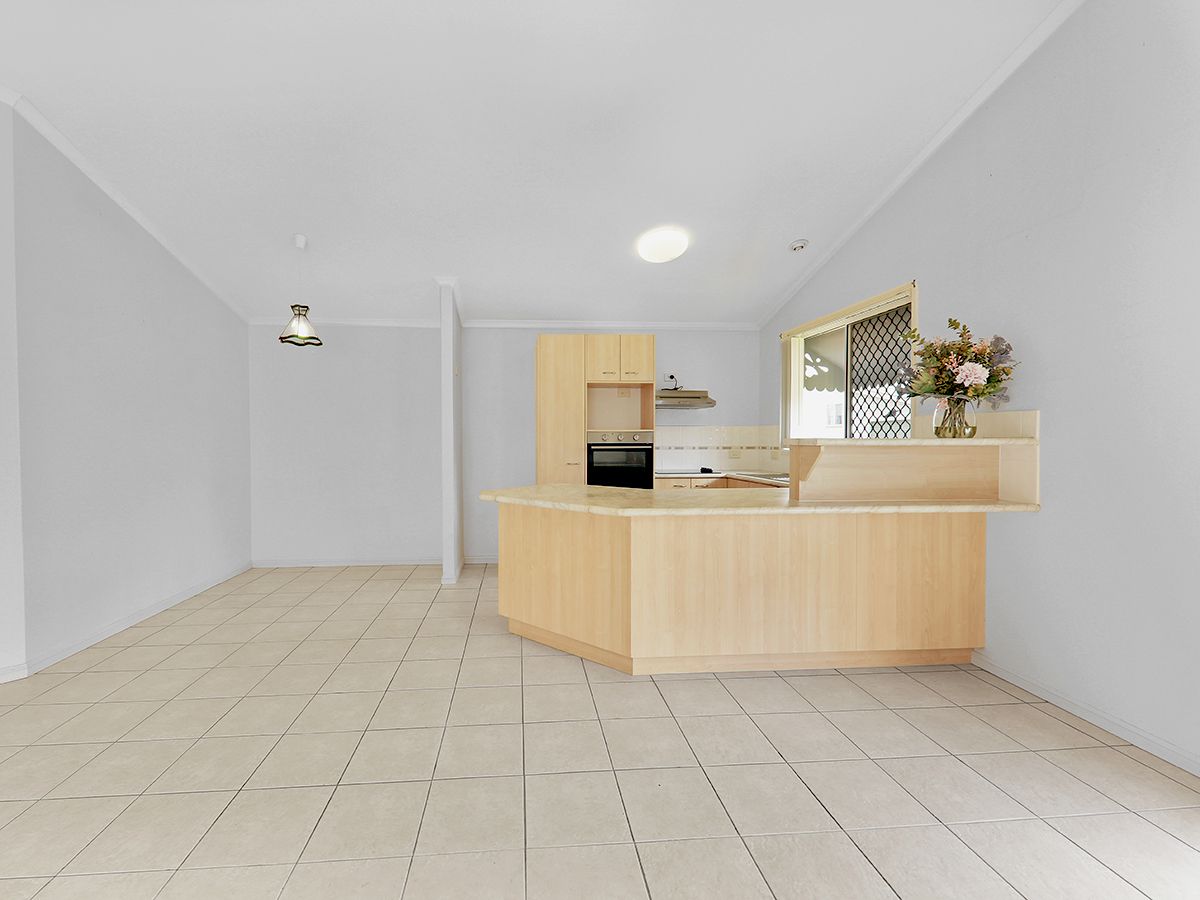 Villa - 3 Bedroom - Beautiful - Open Plan Living - SOLD!