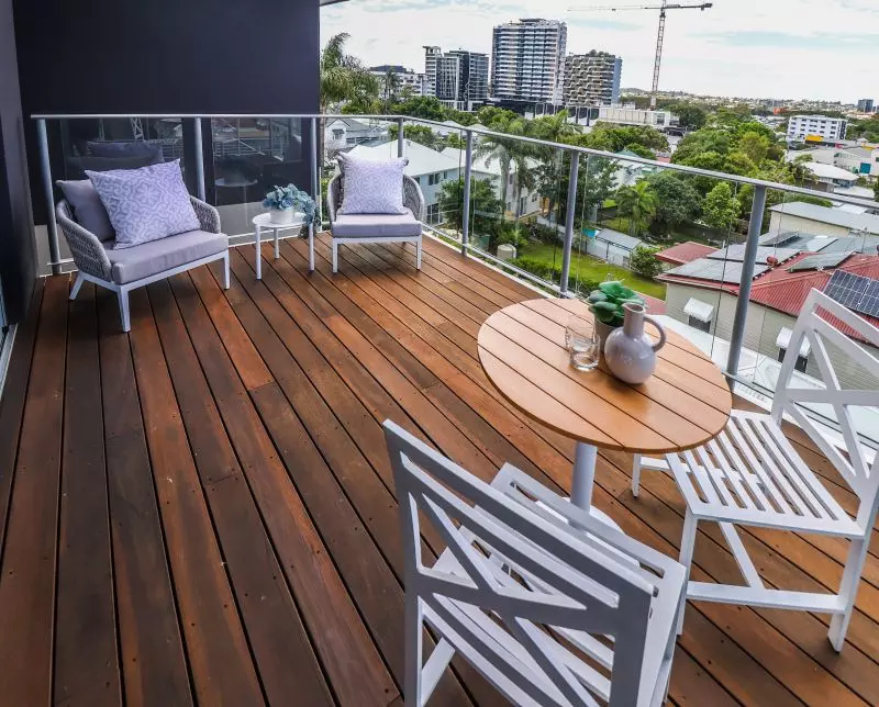 UNDER OFFER ----One bedroom BEAUTY with views to match