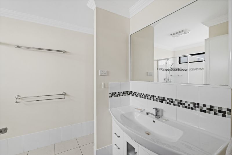 Spacious Updated Queenslander