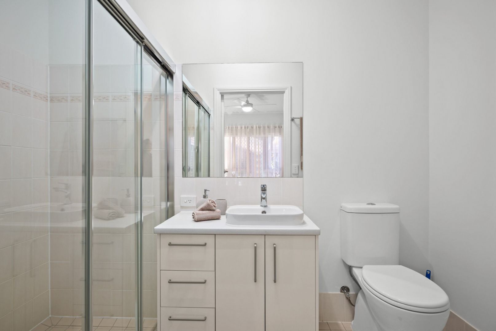 One Bedroom | Serviced Apartment