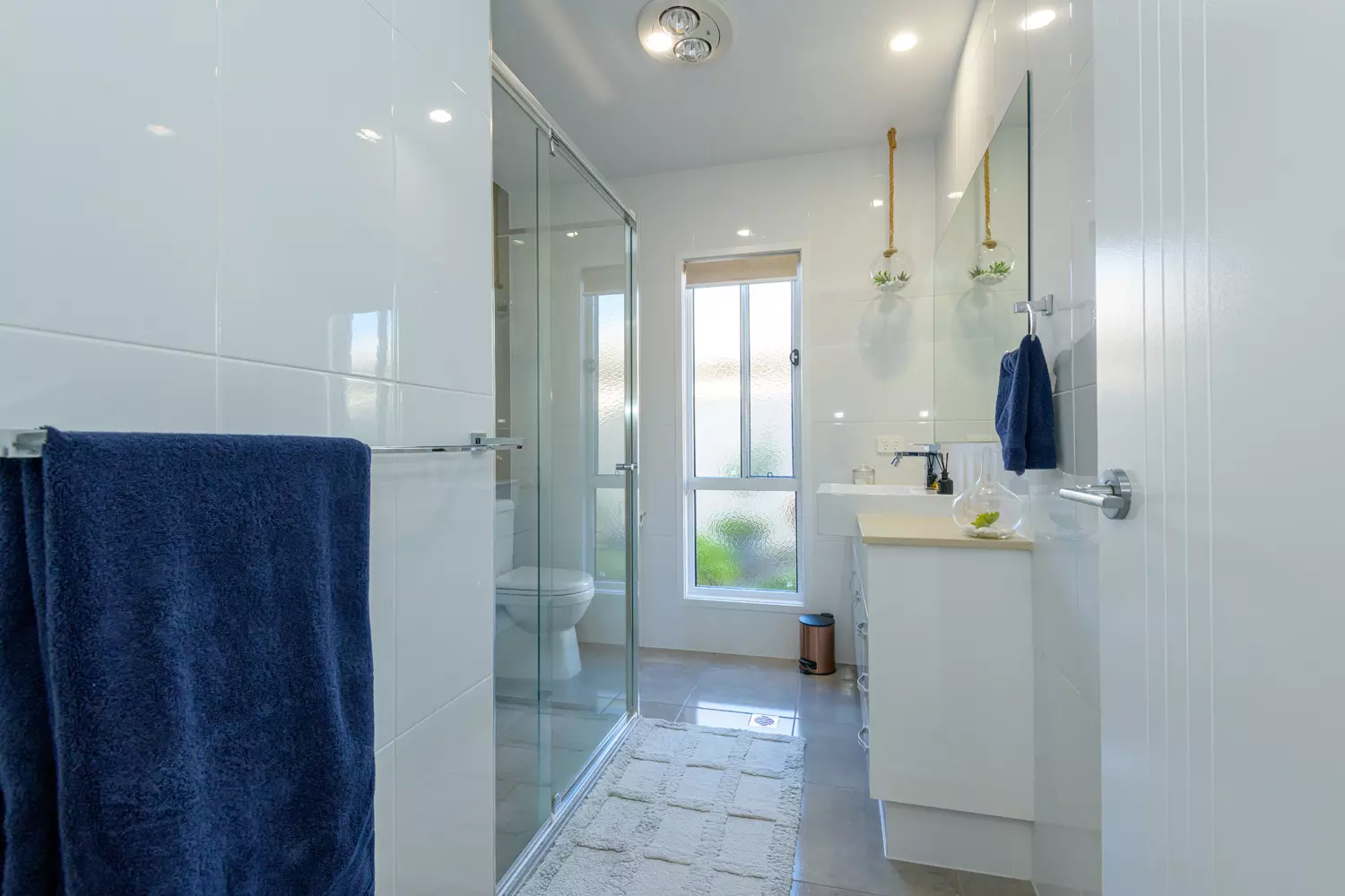 Stylish Corner Retreat with Practical Space 