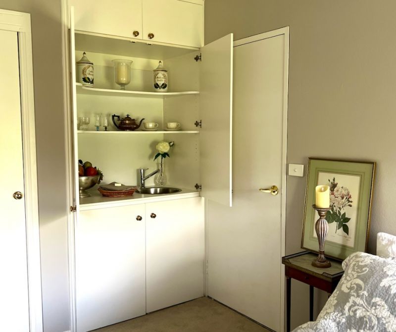 Studio Apartment with picturesque Garden Views