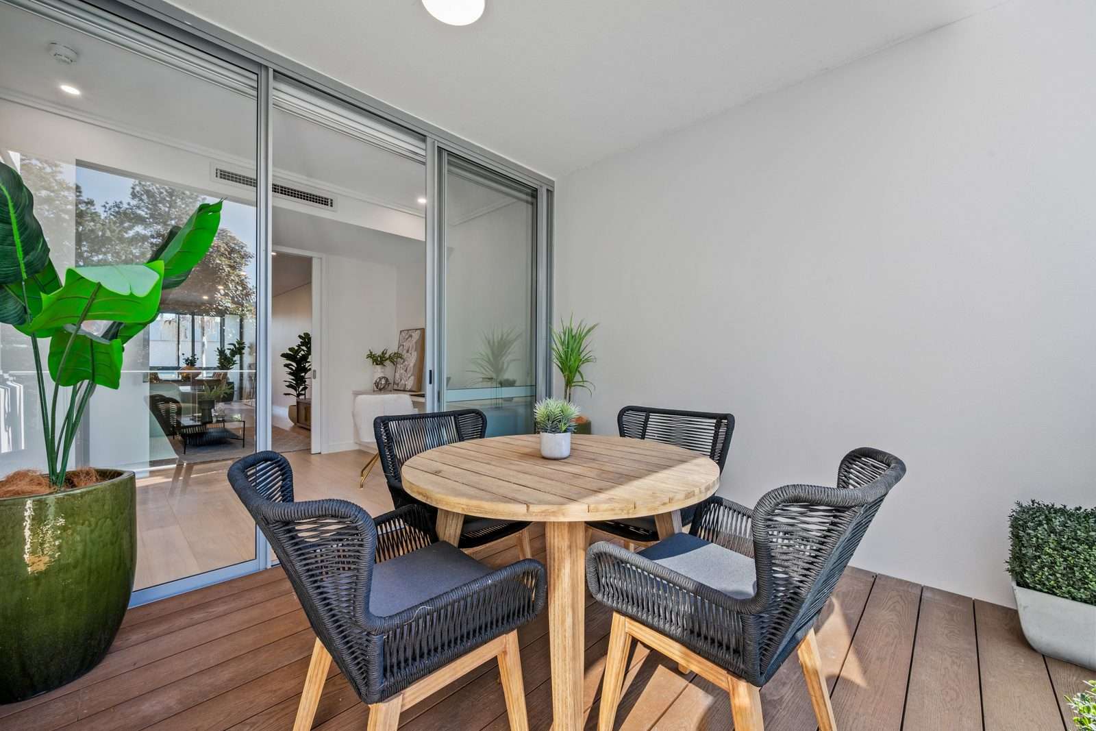 Bright, Stylish First-Floor Apartment