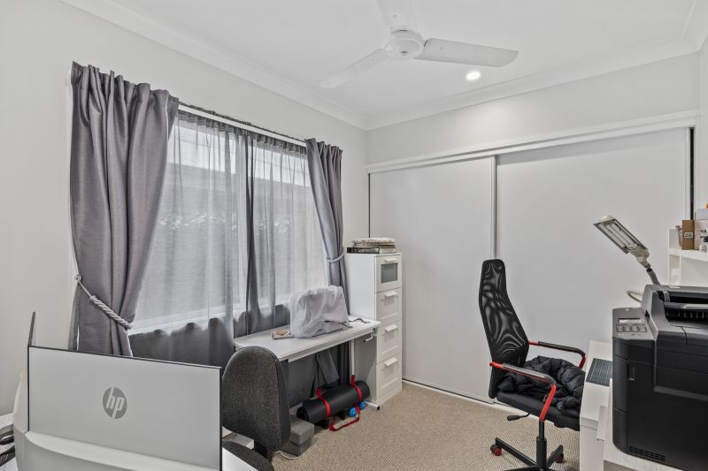 3 Bedroom Home with Stunning Sunroom