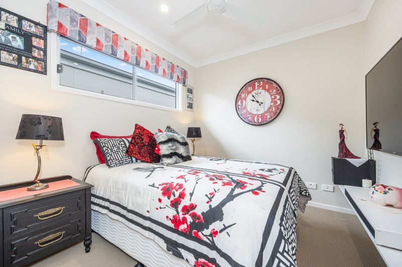 Stunning Tropical Hideaway!