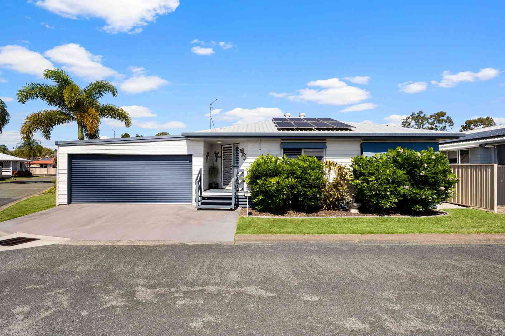 Beautifully presented property with Double Garage, fresh paint and DOG Friendly too.
